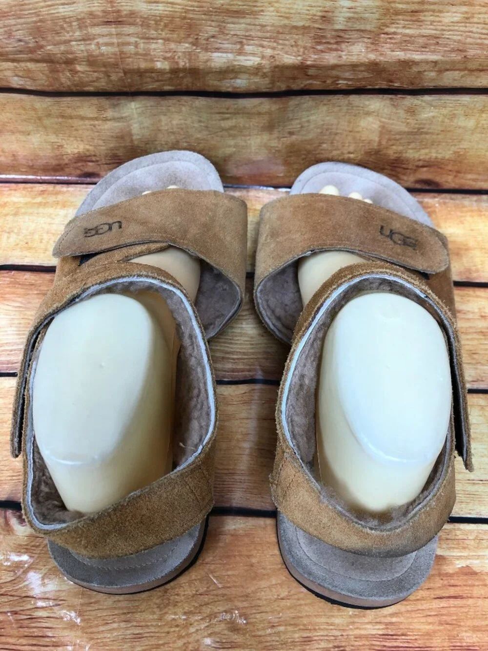 UGG Mens 11 M Tan Suede Shearling Lined Ankle Strap Sandals